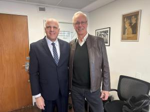 Marcelo Puella junto al diputado Nacional y ex ministro de Salud, Dr. Daniel Gollán (21/7/2025)