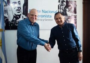 Marcelo Puella en el Frente Nacional Peronista junto al diputado nacional Julio Pereyra, 17 de noviembre 2025.