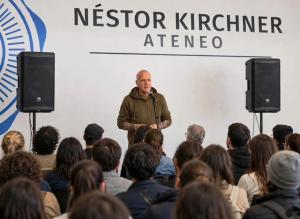 Marcelo Puella participa de la charla en Ateneo Néstor Kirchner de Ezeiza.2026